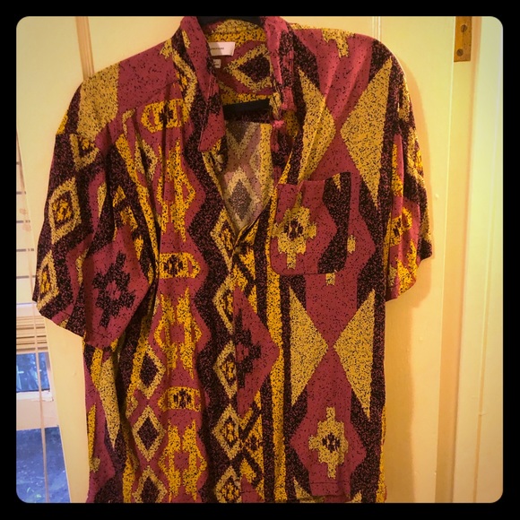 Button down - Picture 1 of 2